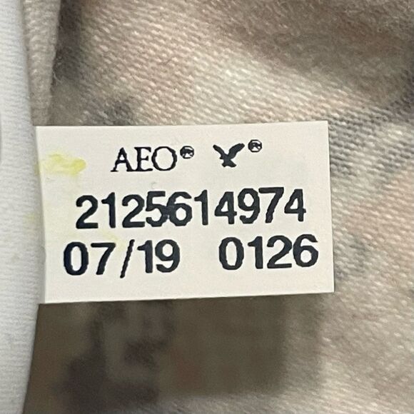 American Eagle Snakeskin Print Halter Top Pink White Gray Cropped V-Neck M - Picture 10 of 11